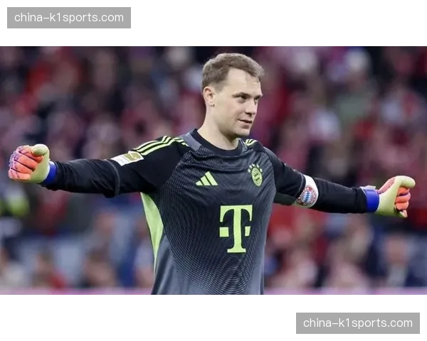 特写：诺伊尔完成德甲500场里程碑，赛后获全队列队致敬